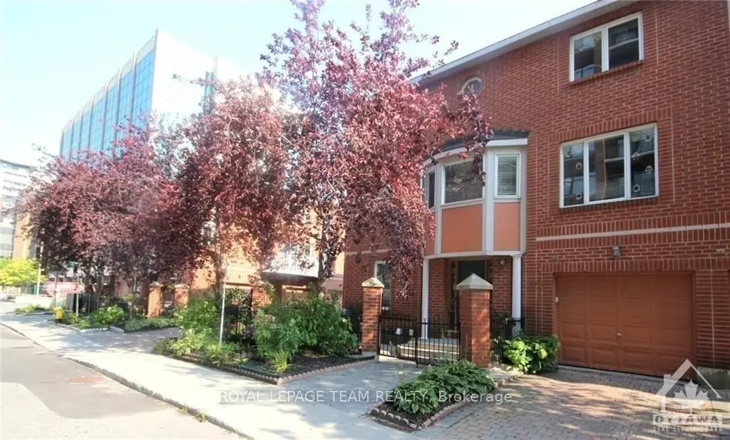 376 Lisgar ST, Ottawa Centre, ON K2P 2J3