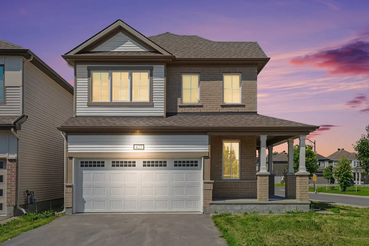 425 Aphelion CRES, Barrhaven, ON K2J 6N6