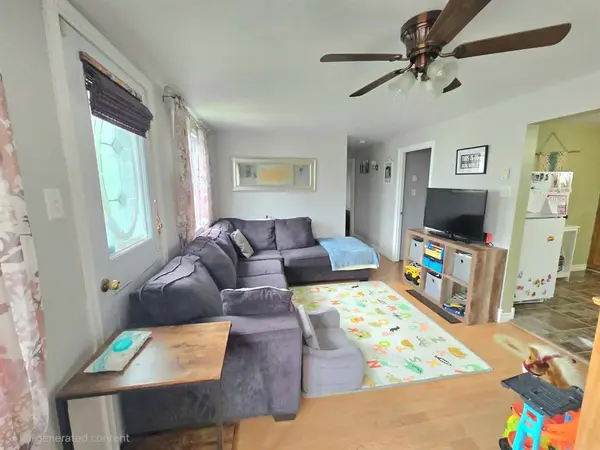 11 Country Road, Grand Falls-windsor, NL A2B 1C4
