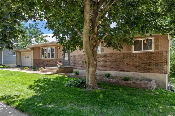 333 E 6th St, Solon, IA 52333