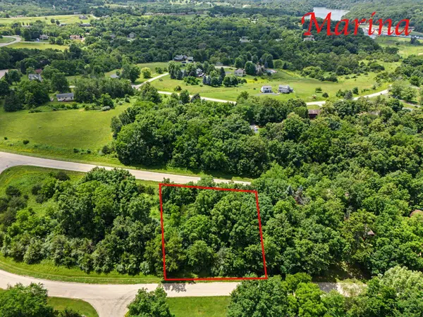 6 Black Oak Trail, Galena, IL 61036