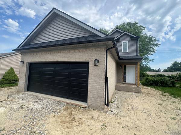 20220 Finley ST, Clinton Charter Township, MI 48035