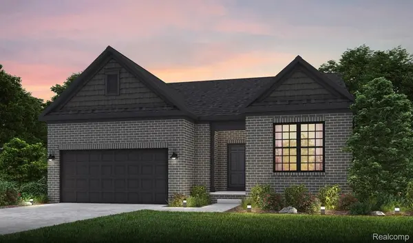279 Skydrake CT, Orion Charter Township, MI 48359