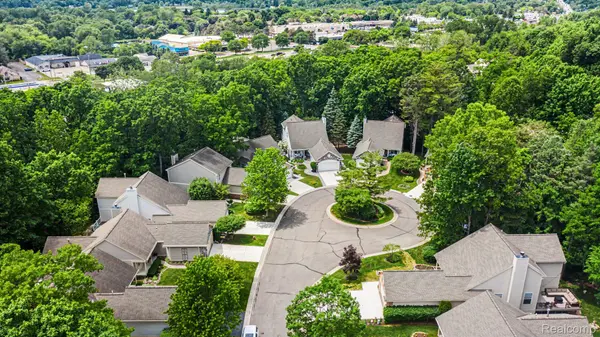 6573 Summit RDG, Independence Charter Township, MI 48346