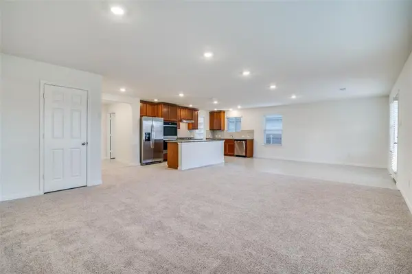 4046 Bedford Drive, Crandall, TX 75114