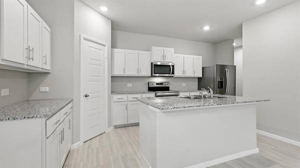 3112 MAPLE ORCHARD Lane, Fort Worth, TX 76140