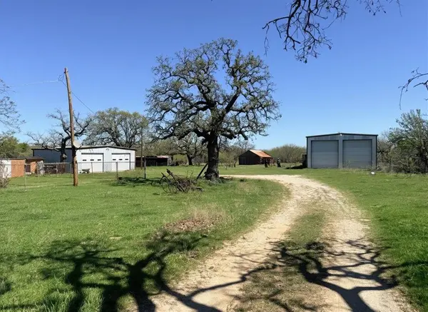 421 Erwin, Jacksboro, TX 76458