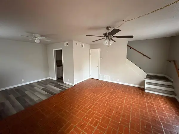 618 W Sycamore Street, Denton, TX 76201