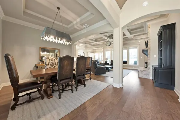 2548 Bunker Hill Drive, Burleson, TX 76028