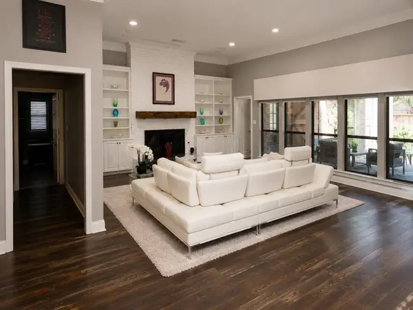 4315 Creekmeadow Drive, Dallas, TX 75287