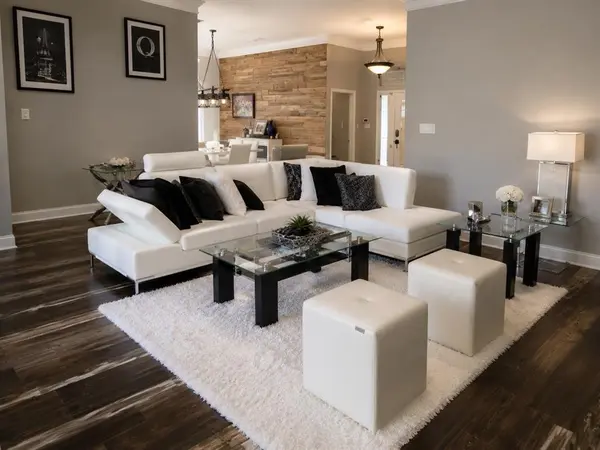 4315 Creekmeadow Drive, Dallas, TX 75287