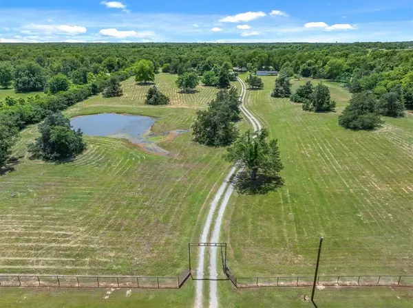 6663 CLEARWATER RANCH Road, Wills Point, TX 75169