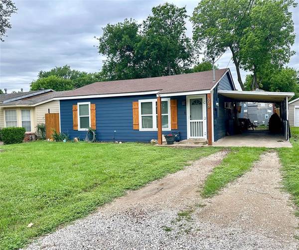 606 Lilly Street, Cleburne, TX 76033