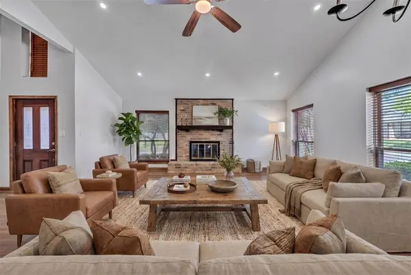 9432 Mountain Lake, Fort Worth, TX 76179