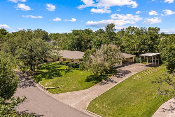 708 Topeka Drive, Woodway, TX 76712