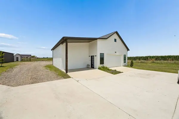 9224 County Road 592, Nevada, TX 75173