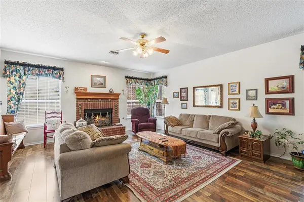 7604 Oak Knoll Drive, North Richland Hills, TX 76182