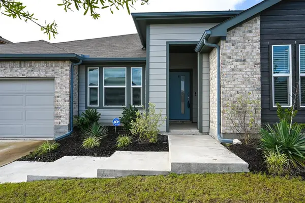 725 Golden Gate Park Road, Alvarado, TX 76009
