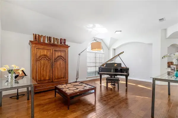 9925 Crawford Farms Drive, Fort Worth, TX 76244
