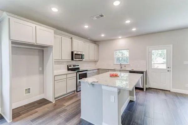 789 WA Denton Drive, Van Alstyne, TX 75495