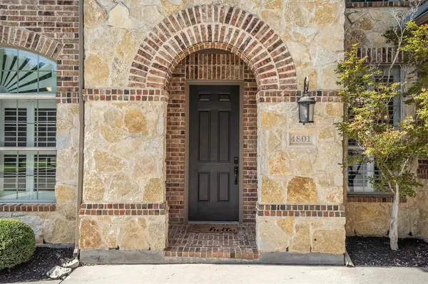 4801 Sam Bass Court, Fort Worth, TX 76244