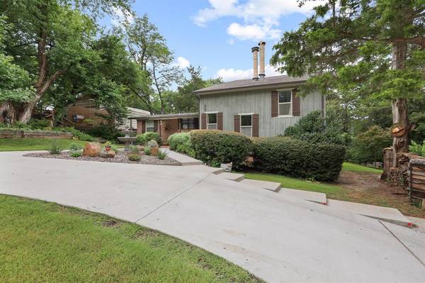 39 Windsor Drive, Pottsboro, TX 75076