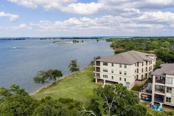 500 Waters Edge Drive #313, Lake Dallas, TX 75065