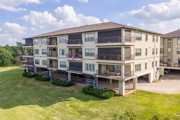 500 Waters Edge Drive #313, Lake Dallas, TX 75065