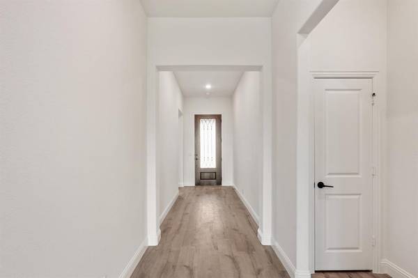 200 Sweetwater Drive, Commerce, TX 75428