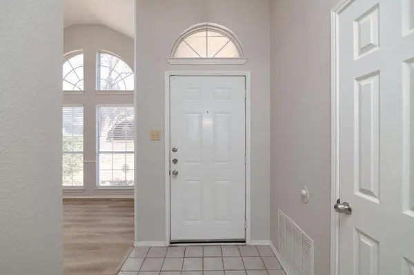 6813 Aimpoint Drive, Plano, TX 75023