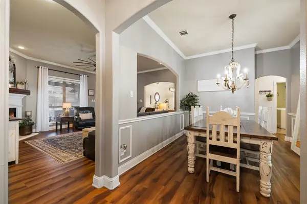 5200 Medallion Court, Midlothian, TX 76065