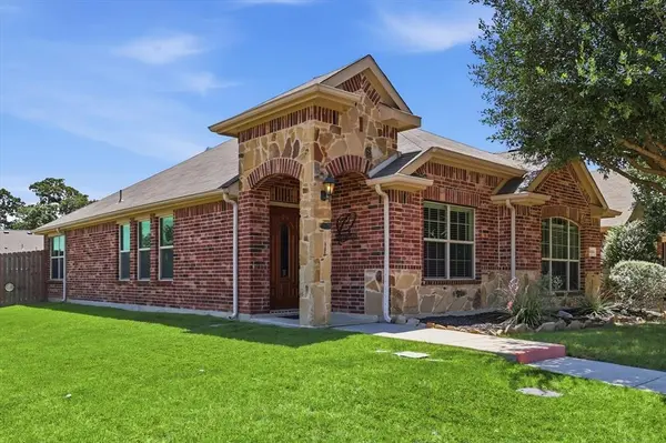 9024 Stewart Street, Cross Roads, TX 76227