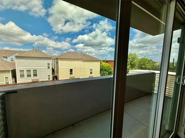 7450 Coronado Avenue #424, Dallas, TX 75214