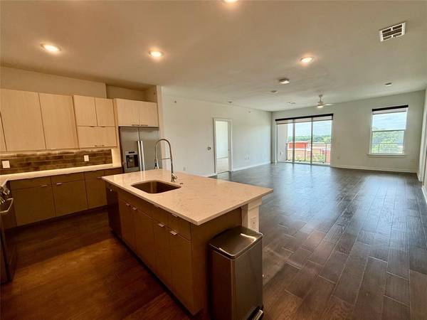 7450 Coronado Avenue #613, Dallas, TX 75214