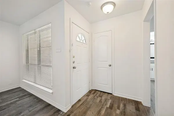706 Goodyear Street, Irving, TX 75062