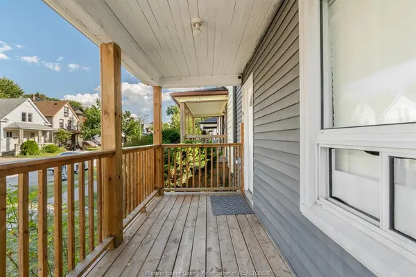375 Bridge, Windsor, ON N9B 2M3