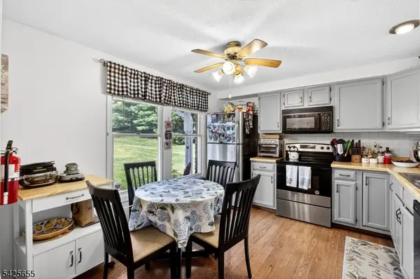 51 Liberty Ln, Franklin Boro, NJ 07416