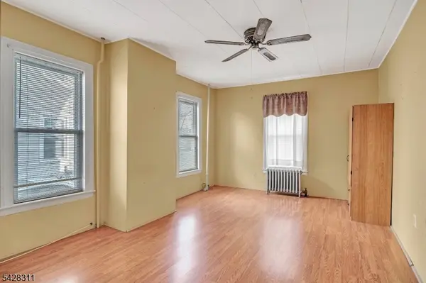 89 1St Ave, Raritan Boro, NJ 08869
