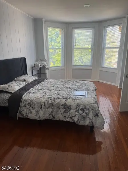 73 2nd St, Newark City, NJ 07107