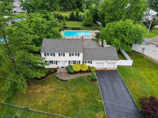 25 Lord Stirling Dr, Parsippany-troy Hills Twp., NJ 07054