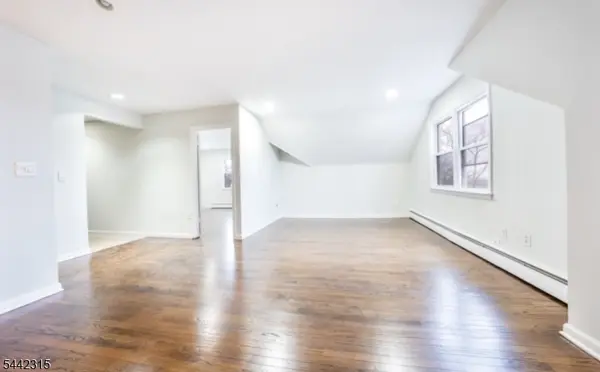 91 Broad St, Summit City, NJ 07901