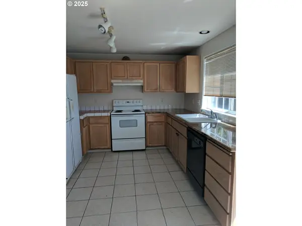 4470 FERGUS AVE, Eugene, OR 97402