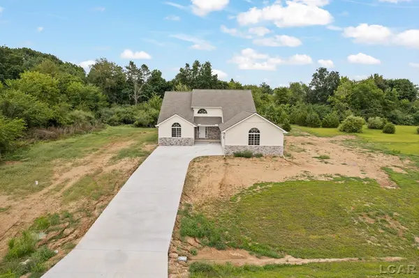 114 Bloomfield BLVD, Norvell Twp, MI 49230