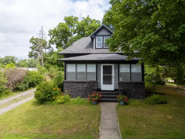 24144 Alvord AVE, Mattawan Vllg, MI 49071