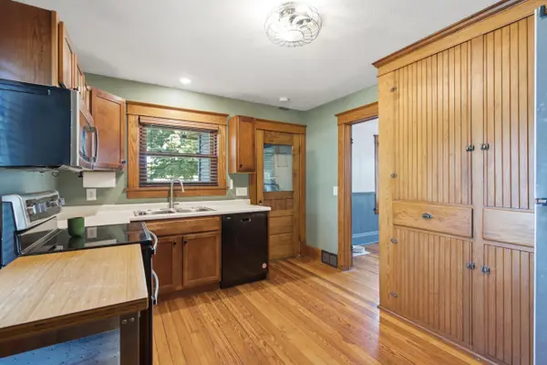 24144 Alvord AVE, Mattawan Vllg, MI 49071
