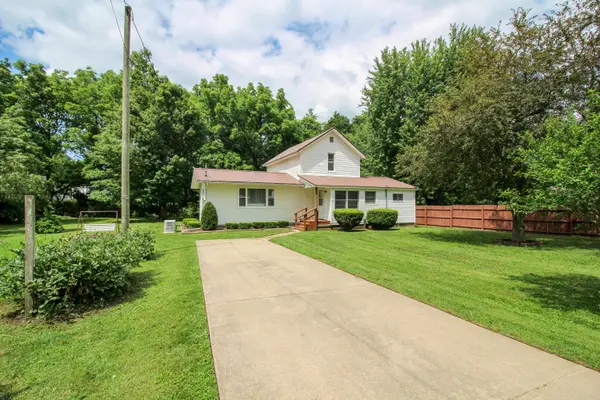617 E Read ST, Marcellus Vllg, MI 49067