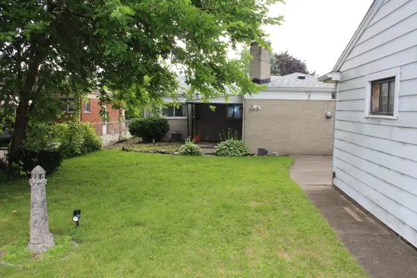 11717 Tecumseh AVE, Redford Charter Twp, MI 48239