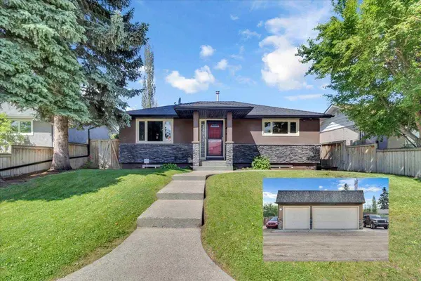 2211 45 ST SE, Calgary, AB T2B 1K1