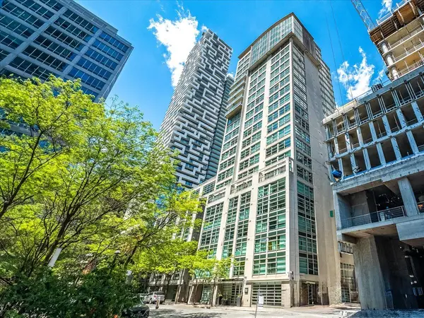 50 Lombard ST #1401, Toronto C08, ON M5C 2X4