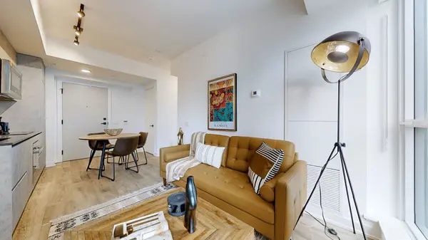 327 King ST W #1905, Toronto C01, ON M5V 0W7